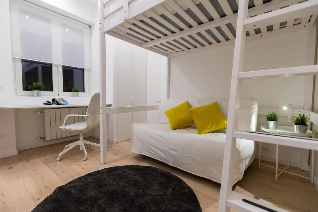 Apartment Paruta 76 Milan